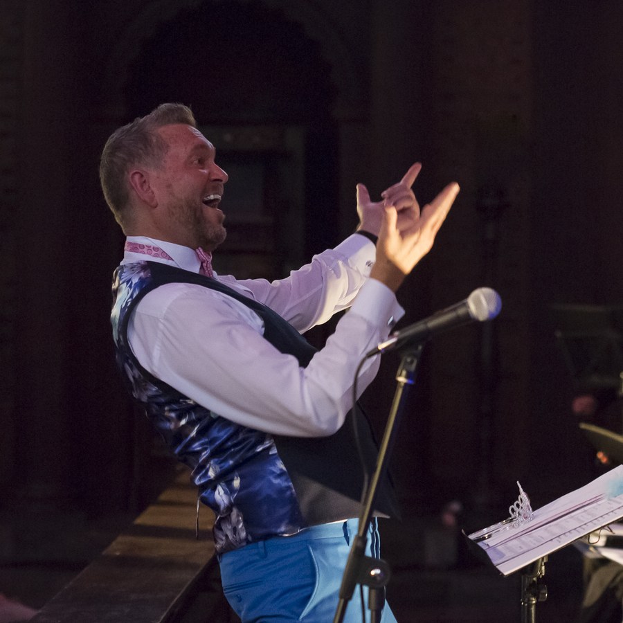 Cliff van Tonder conducting a choir